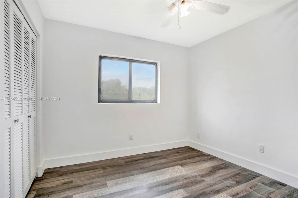 8931 Sw 182nd Ter - Photo 13