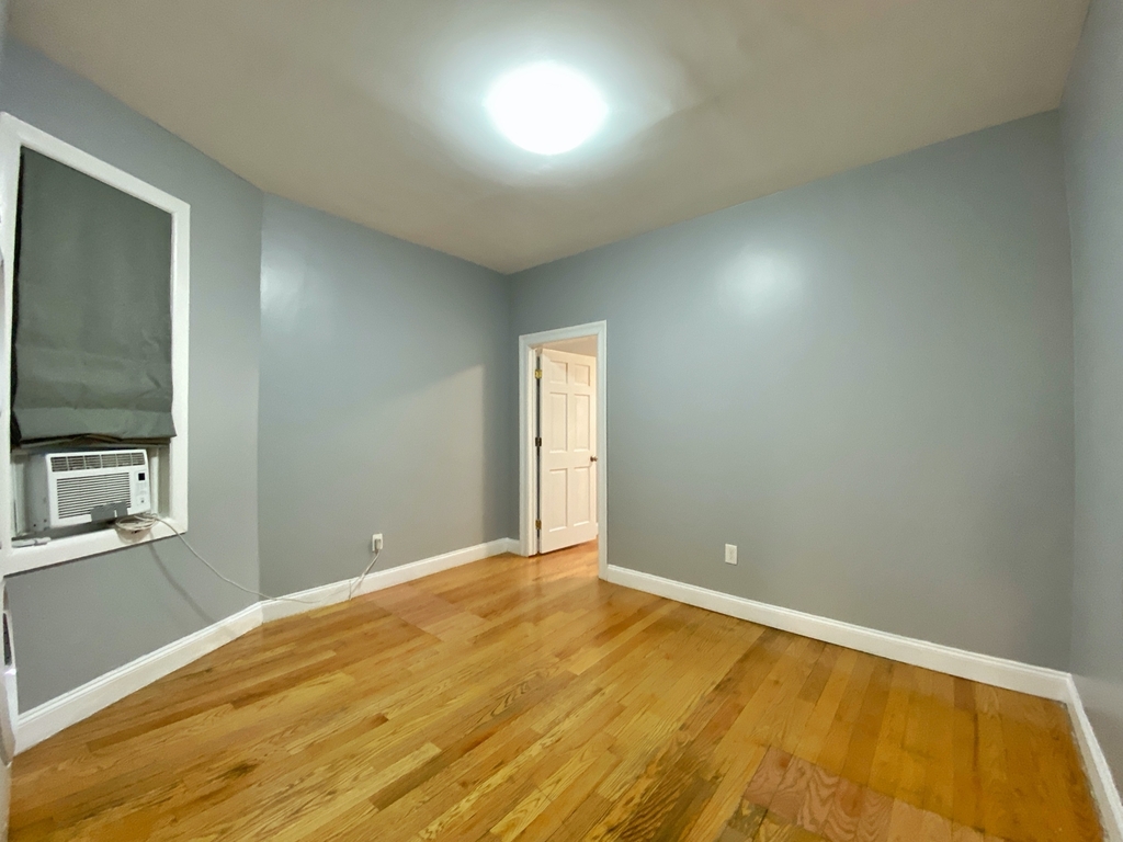 205 27th Street - Photo 1