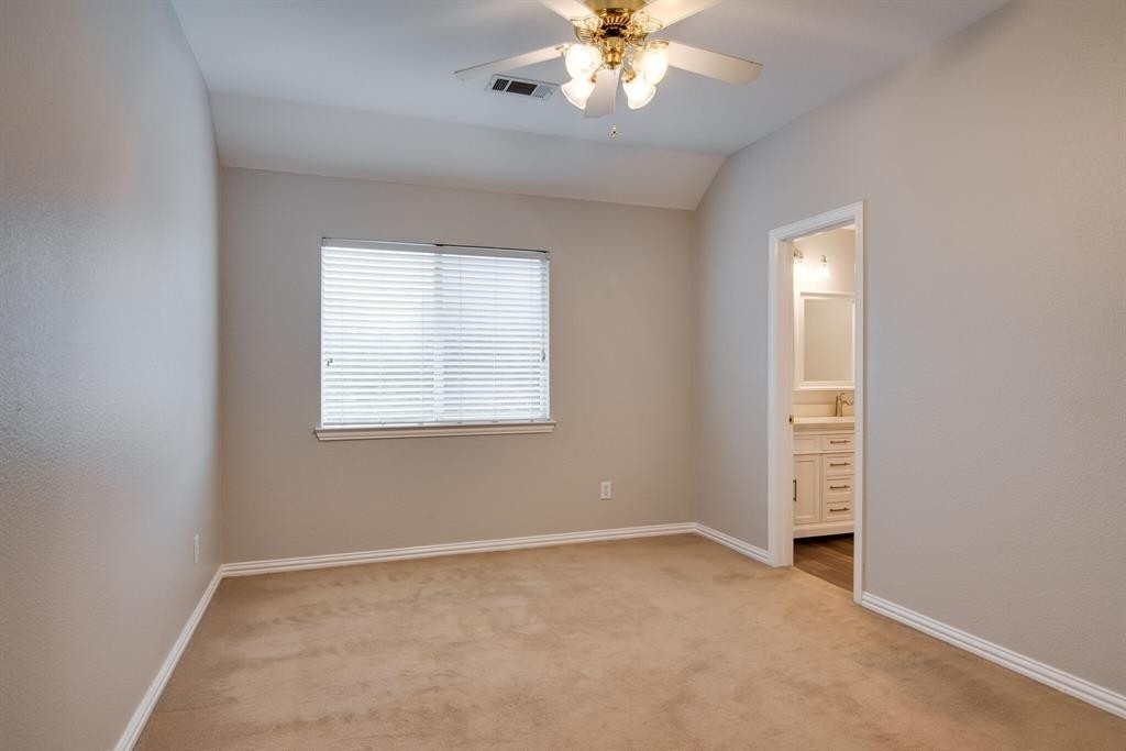 2212 Bayou Court - Photo 33