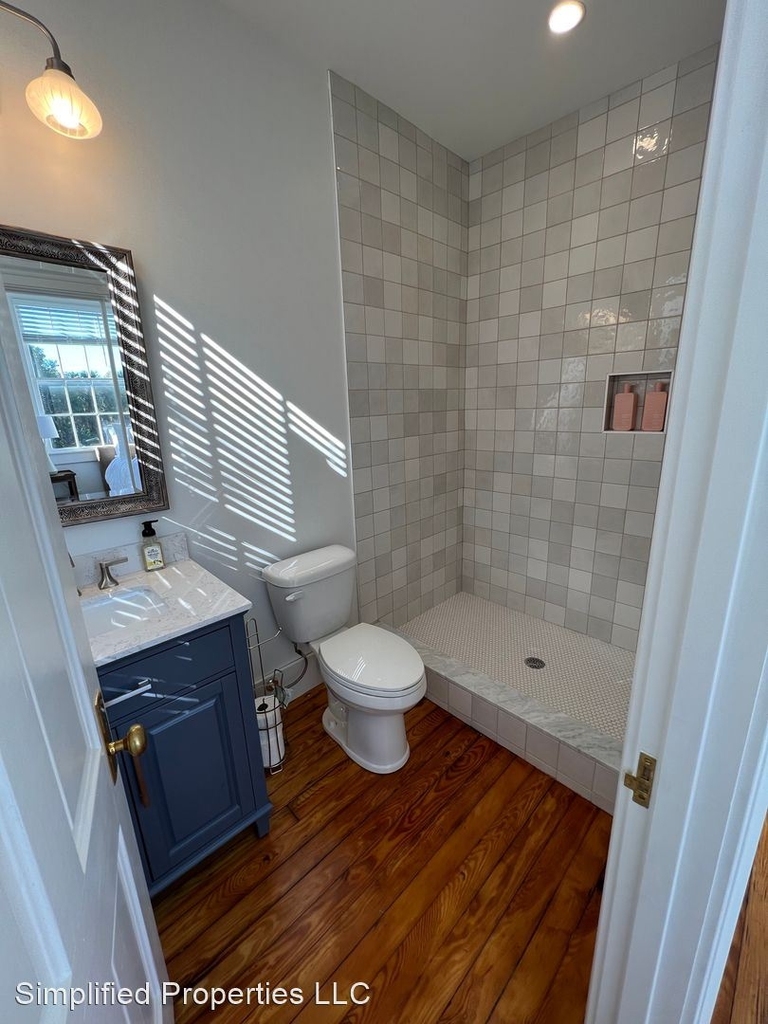157 Wentworth St - Photo 11