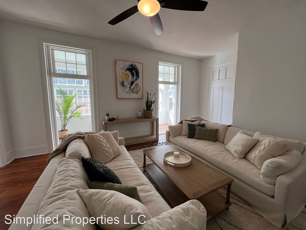 157 Wentworth St - Photo 3