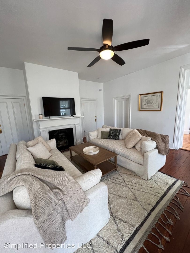157 Wentworth St - Photo 4