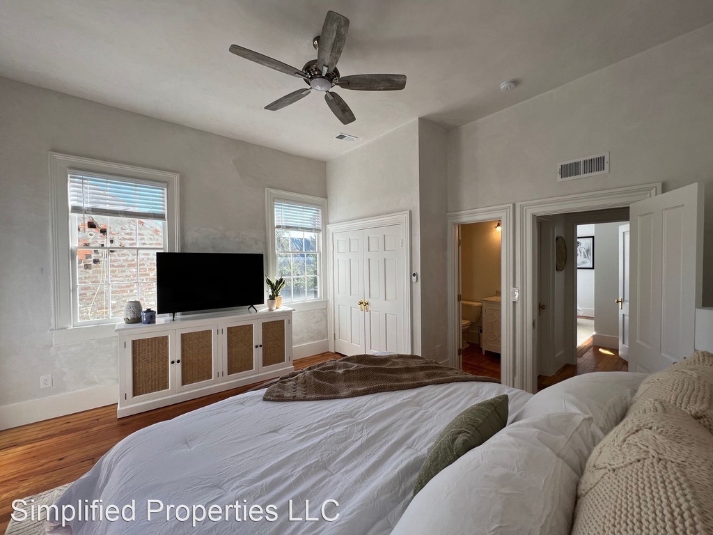 157 Wentworth St - Photo 8