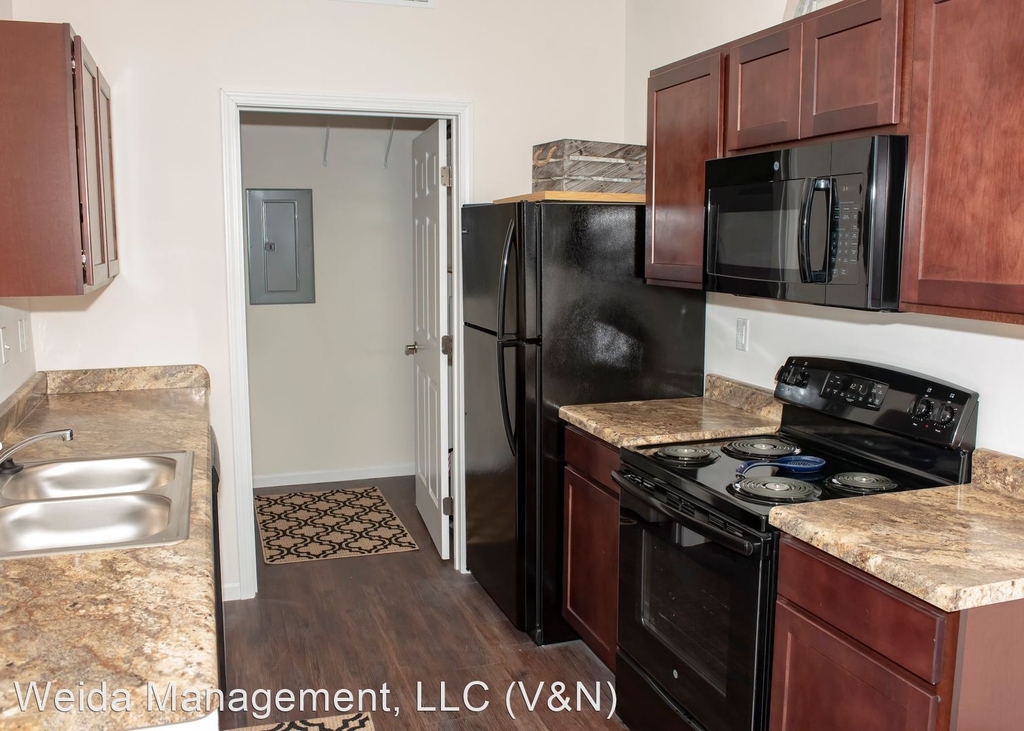 302 Vine Street - Photo 14