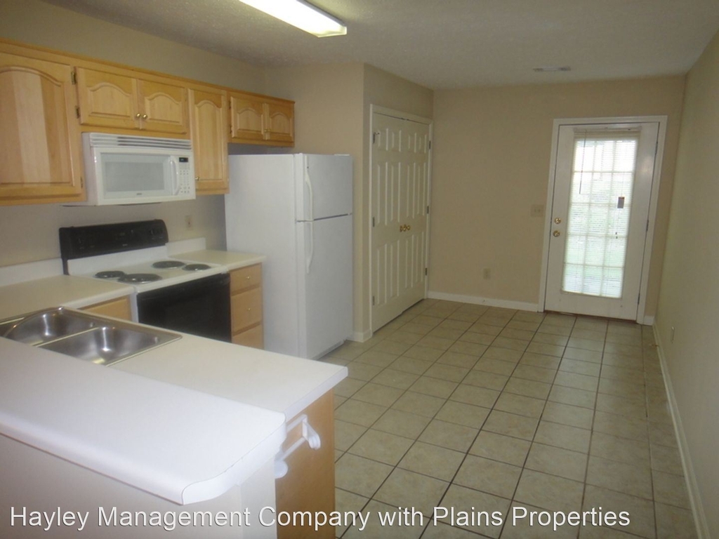 689 Meagan Court - Photo 2