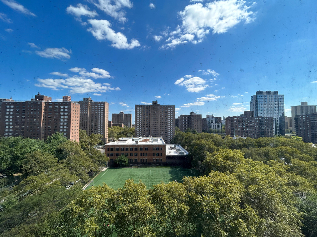 Amsterdam Ave & 102nd St - Photo 3