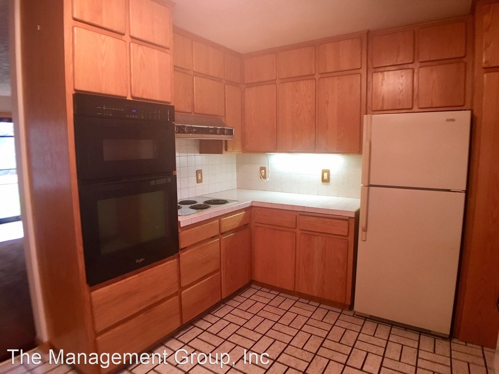 9400 St. Helens Avenue - Photo 6