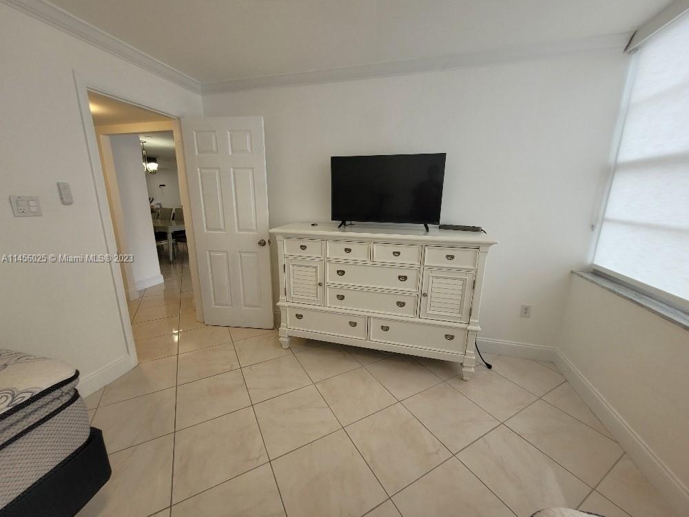 18081 Biscayne Blvd - Photo 16