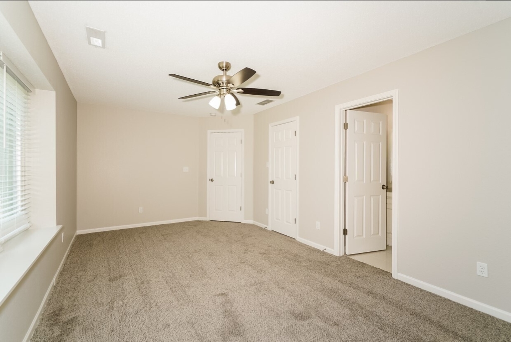 9936 Comb Run Court - Photo 8