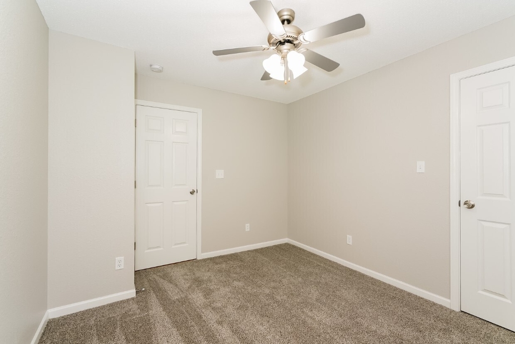 9936 Comb Run Court - Photo 11