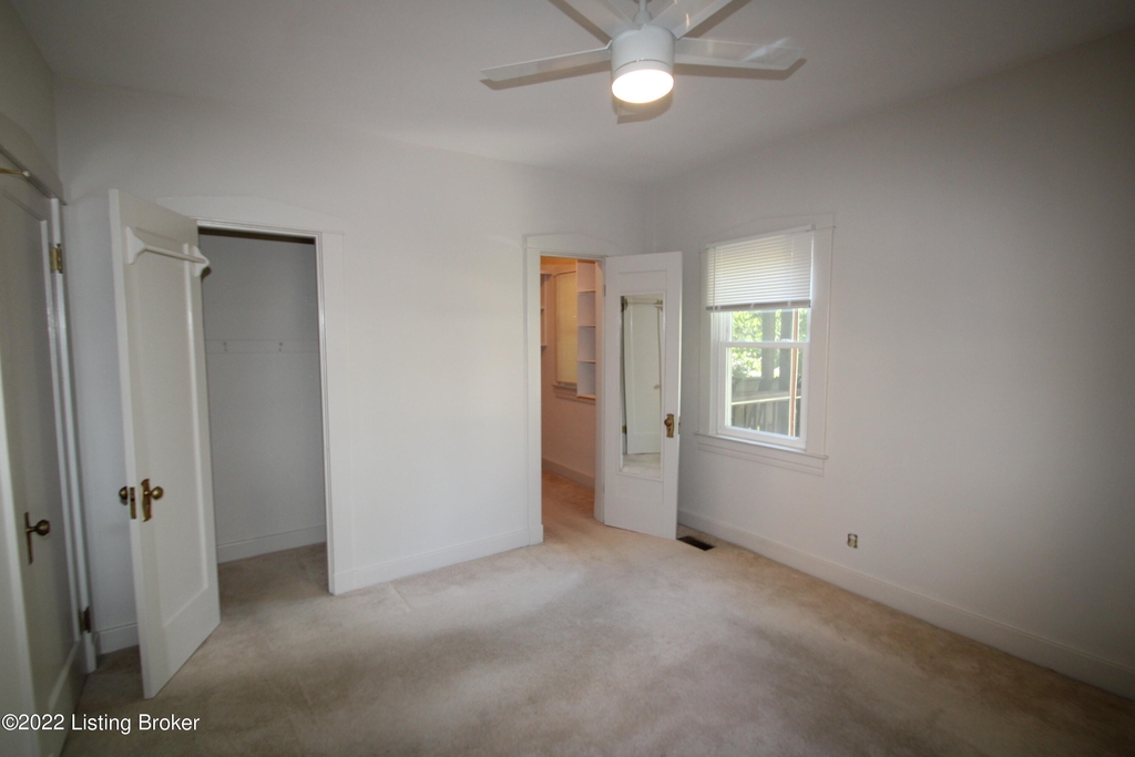 2401 Page Ave - Photo 16