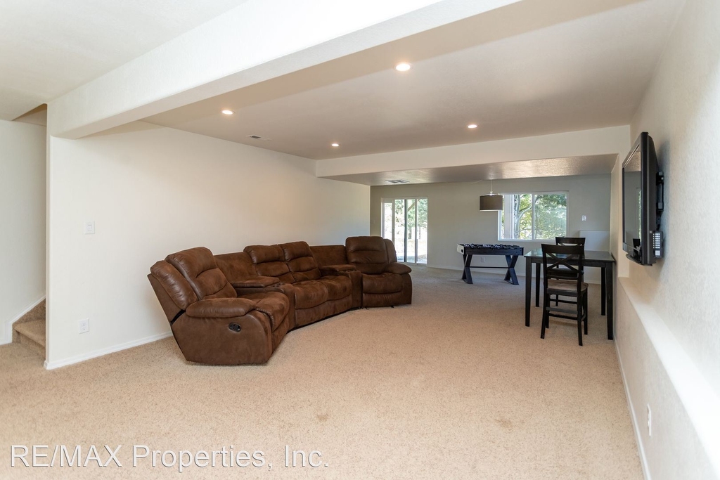 3116 Greenmoor Ct - Photo 38