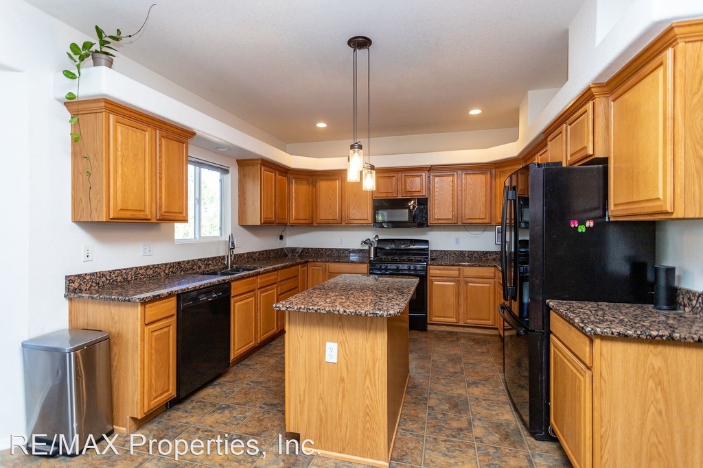 3116 Greenmoor Ct - Photo 10