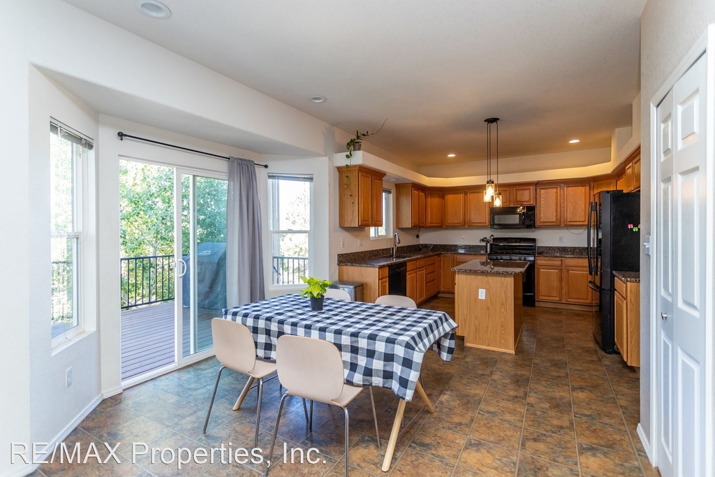 3116 Greenmoor Ct - Photo 13