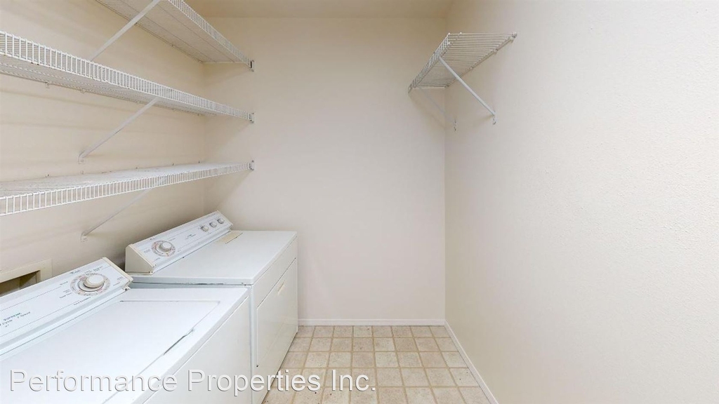 899 Sw 24th Street - Photo 7