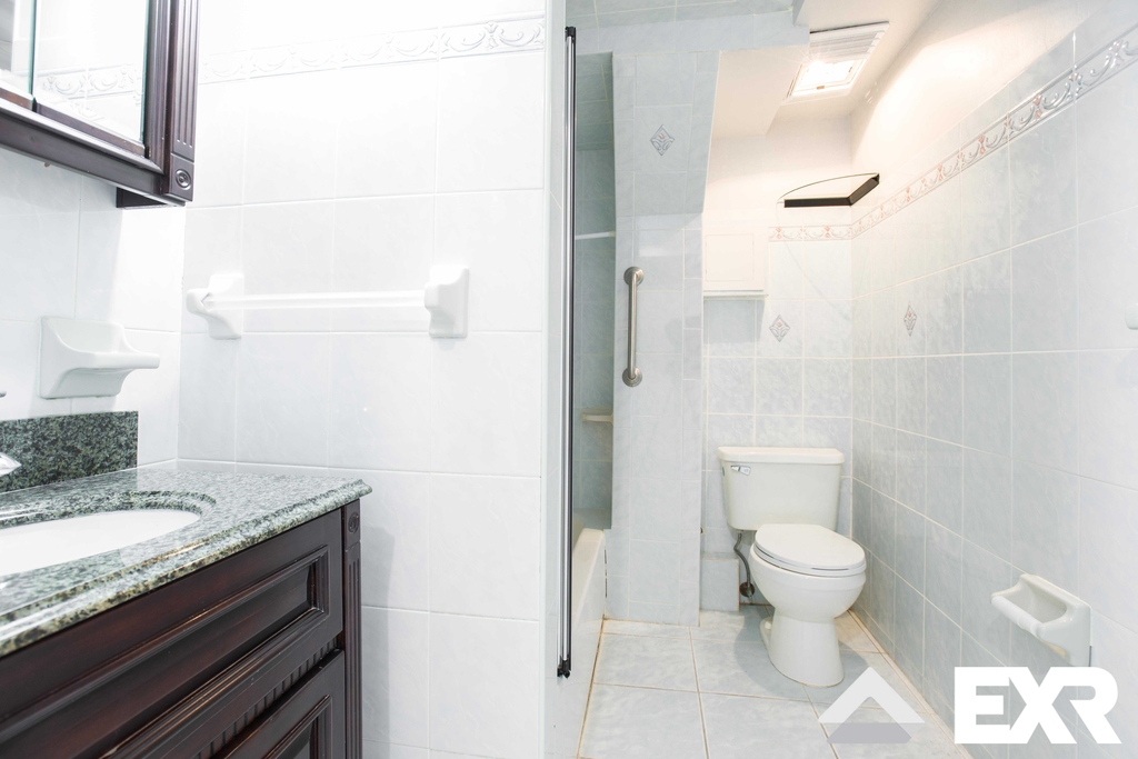 91 East 38th Street - Photo 3