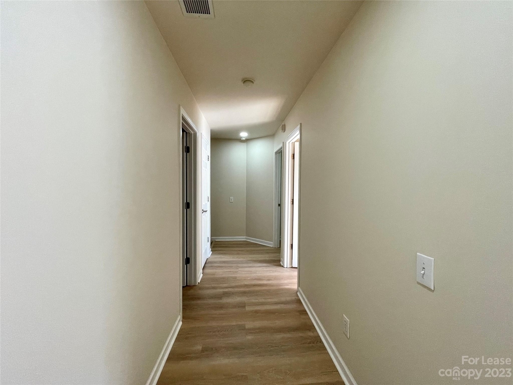 6838 Beverly Springs Drive - Photo 32