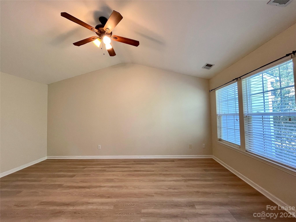 6838 Beverly Springs Drive - Photo 25