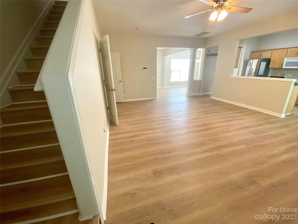 6838 Beverly Springs Drive - Photo 11