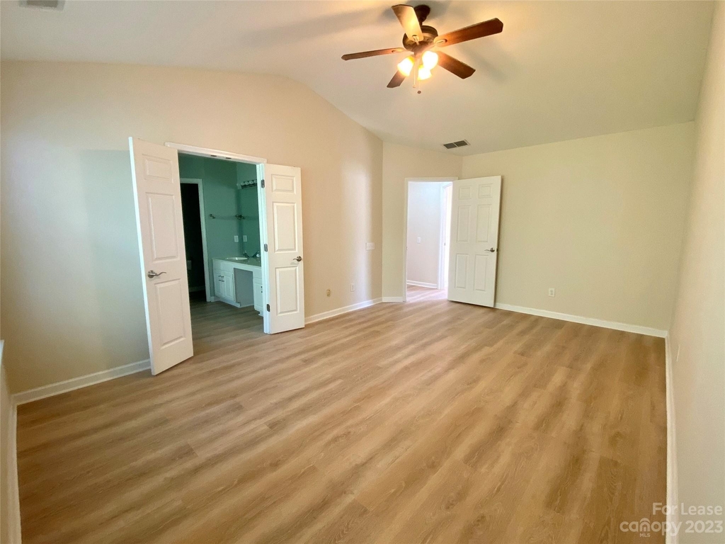 6838 Beverly Springs Drive - Photo 26