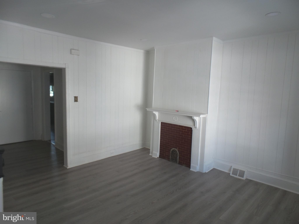 5518 Race Street - Photo 2