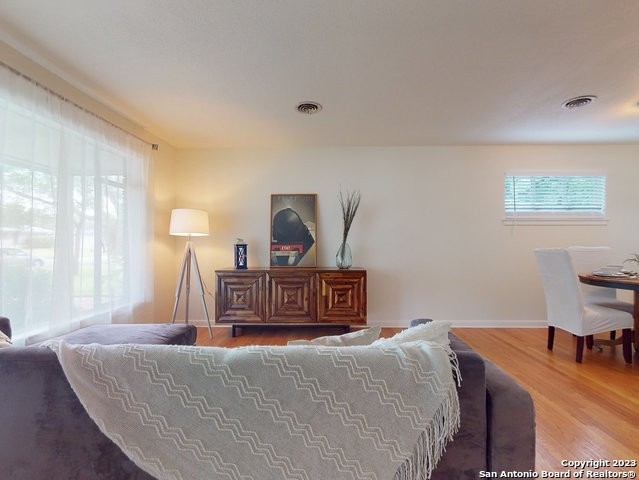 643 Brightwood Pl - Photo 3