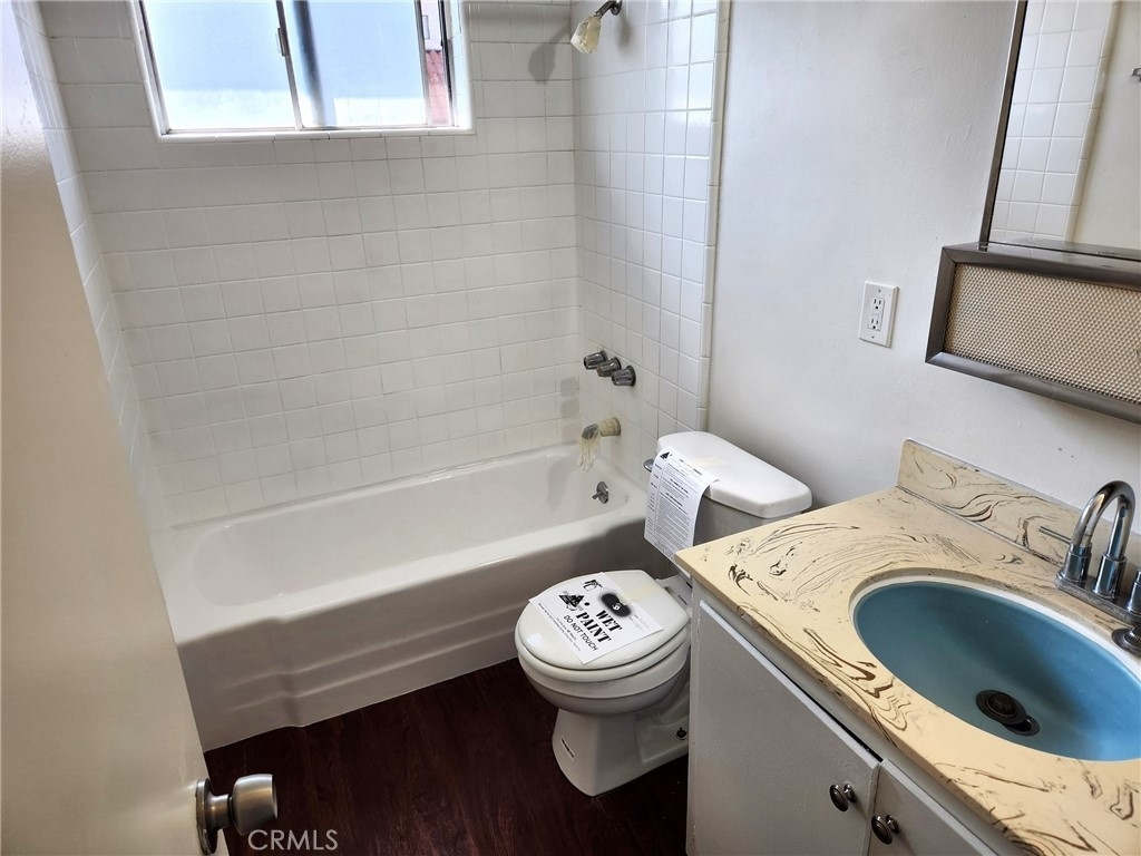 401 W Wilson Avenue - Photo 9