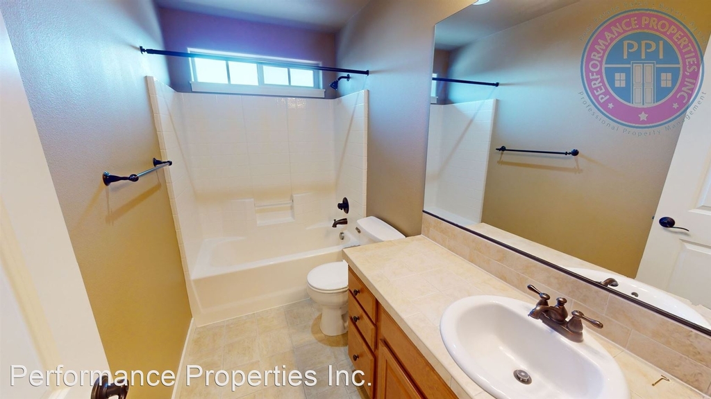 230 Ne Ironcreek Place - Photo 25