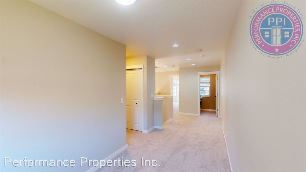 230 Ne Ironcreek Place - Photo 18