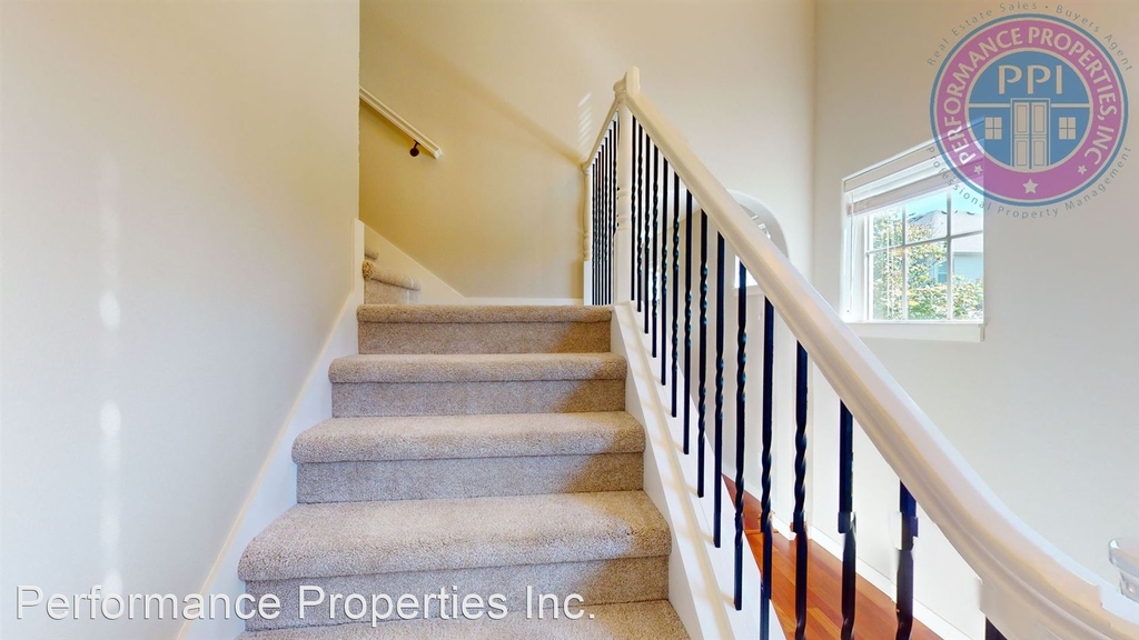 230 Ne Ironcreek Place - Photo 10