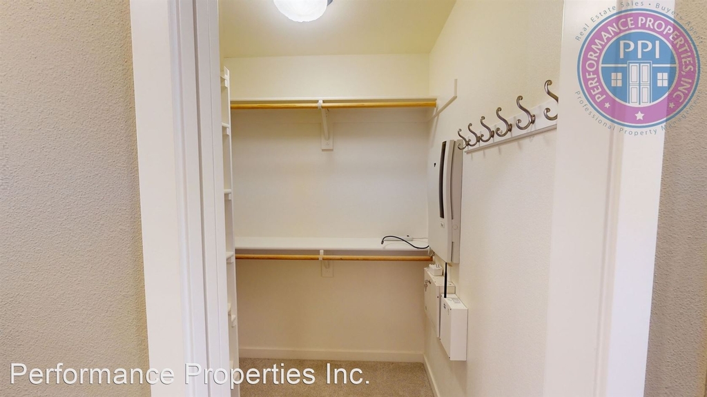 230 Ne Ironcreek Place - Photo 28