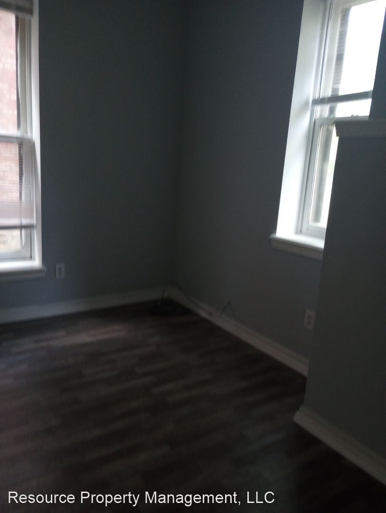 2023 W. Jefferson Street - Photo 2