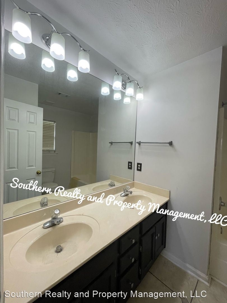 4084 Fitzpatrick Blvd. - Photo 8