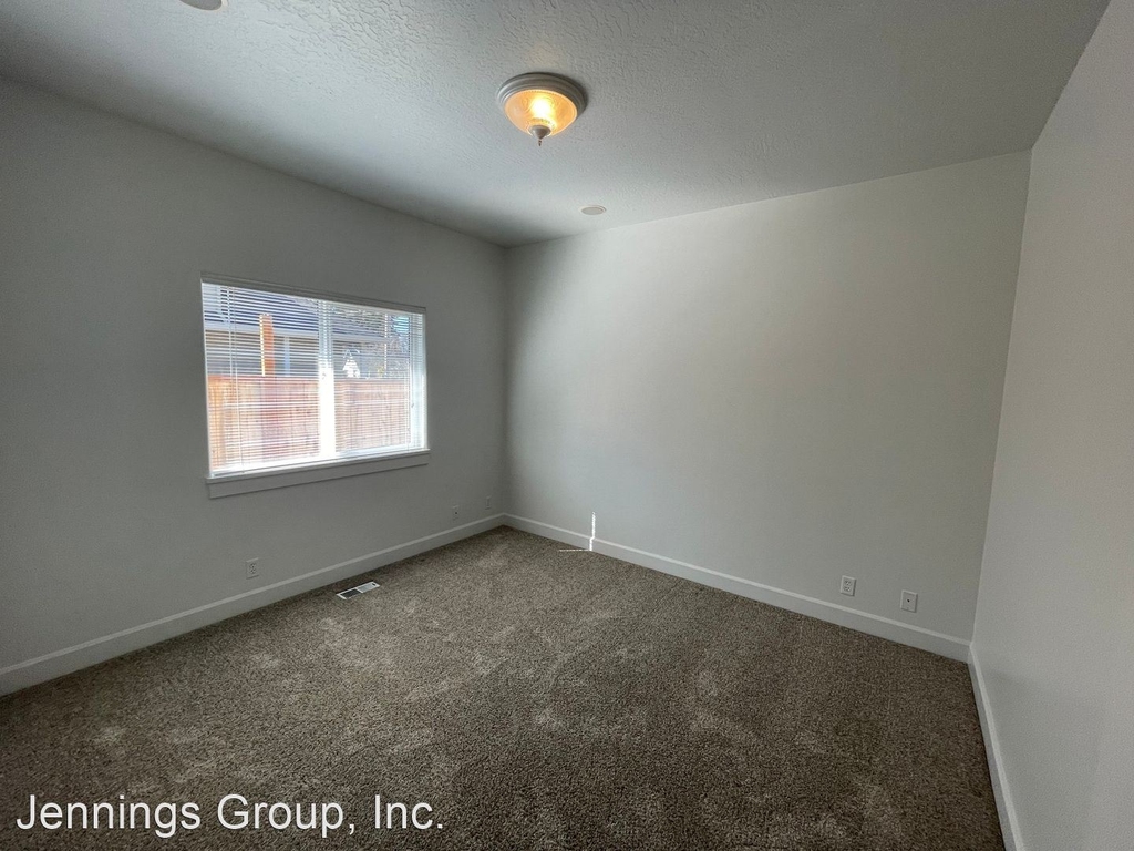 3590 Byron Street - Photo 15