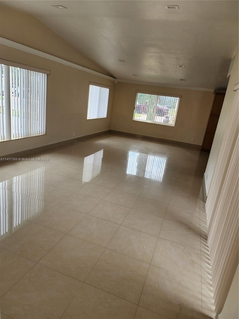 7031 Sw 16 St - Photo 3