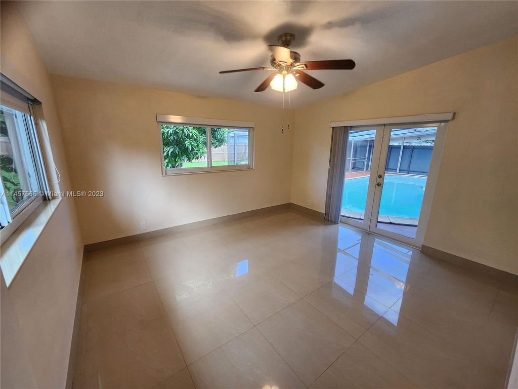 7031 Sw 16 St - Photo 20