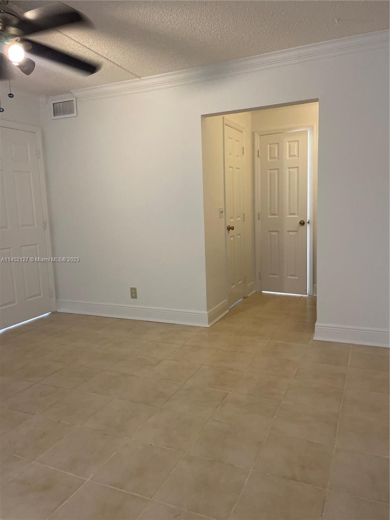 9421 Evergreen Pl - Photo 13