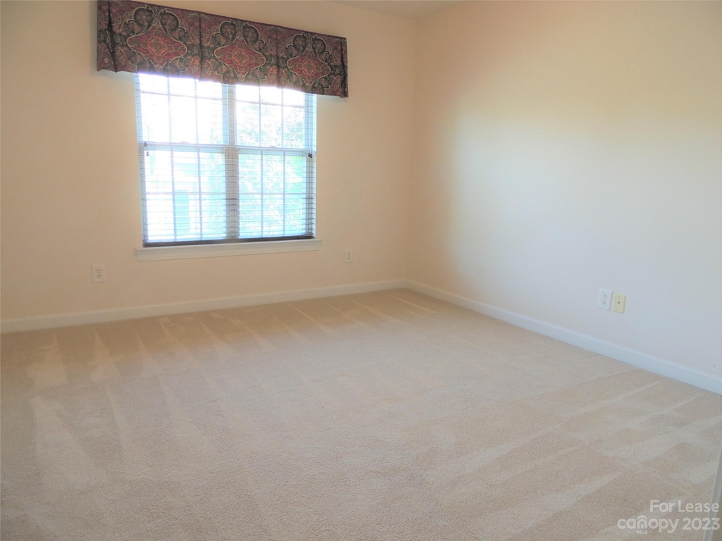 6777 Dusty Saddle Road - Photo 21