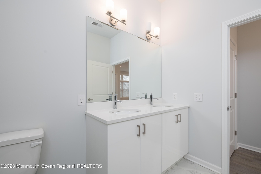 158 First Avenue - Photo 10