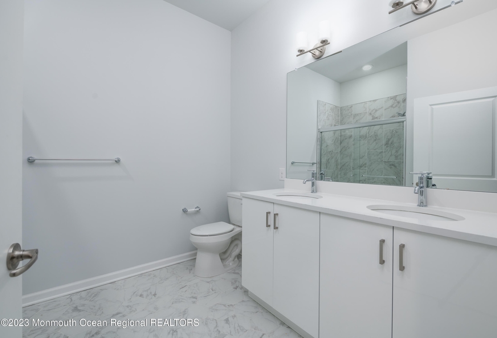 158 First Avenue - Photo 8