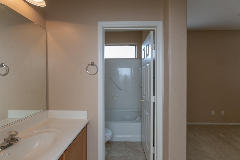 2501 W Lewis And Clark Trail - Photo 12