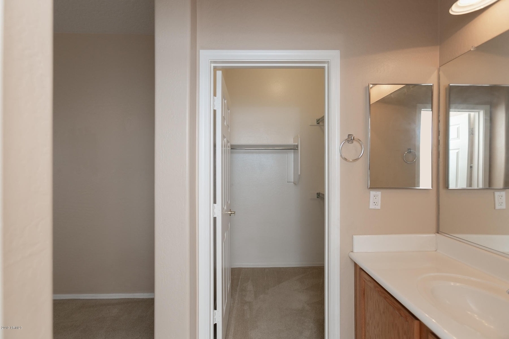 2501 W Lewis And Clark Trail - Photo 11