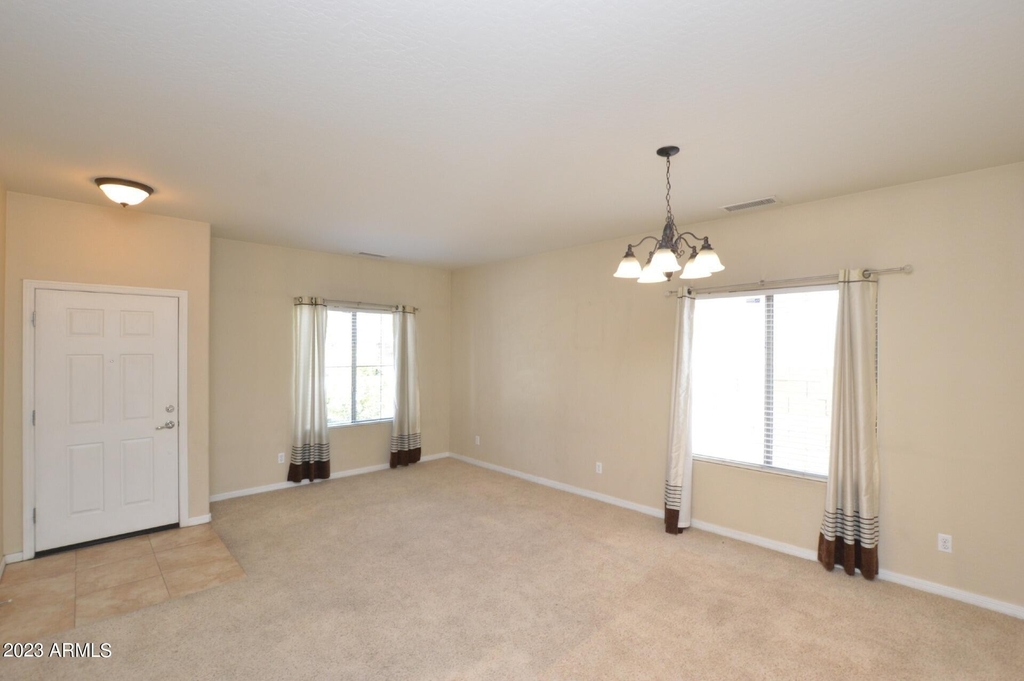 2209 W Marconi Avenue - Photo 7