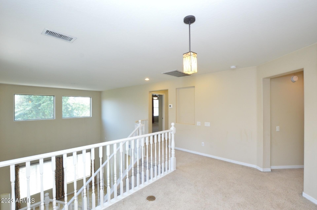 2209 W Marconi Avenue - Photo 10