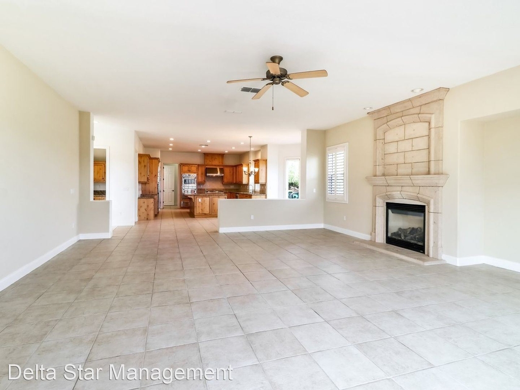 2791 Giorno Way - Photo 13