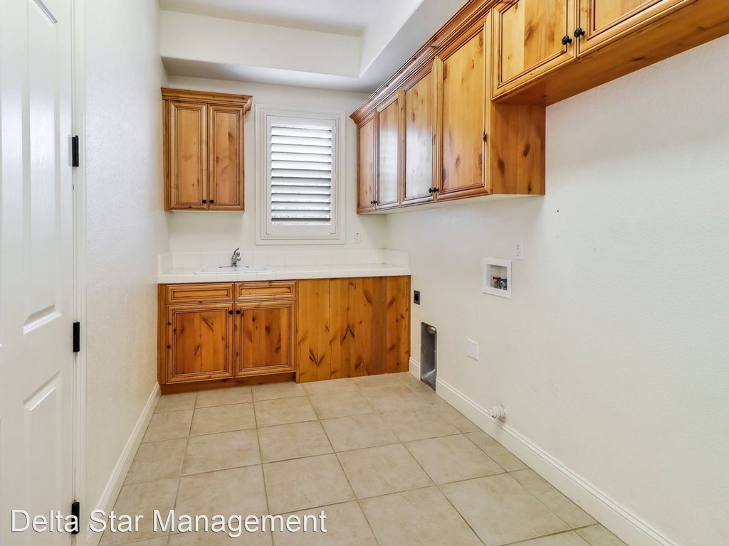 2791 Giorno Way - Photo 21