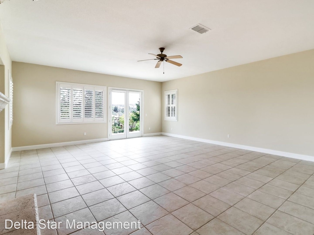 2791 Giorno Way - Photo 12