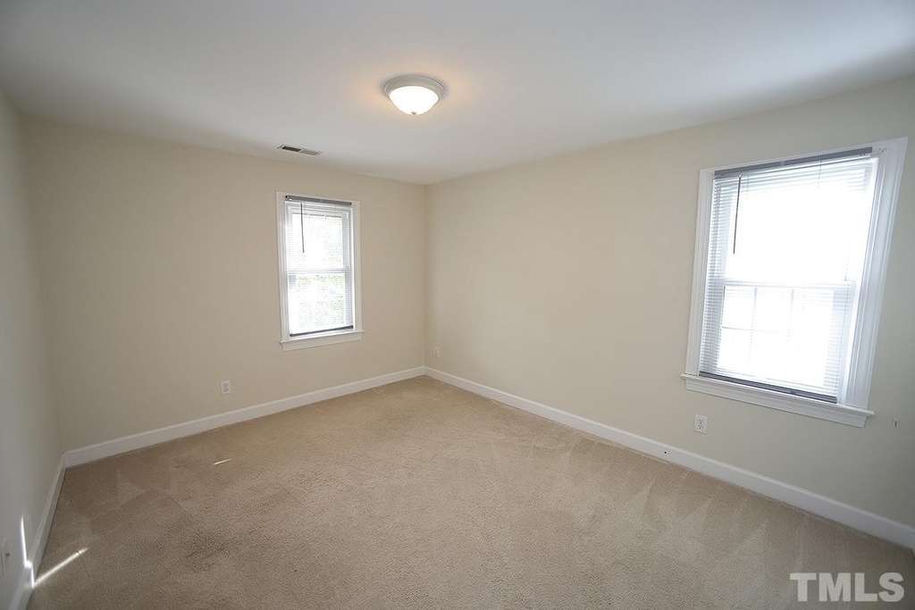 105 Halpen Drive - Photo 11