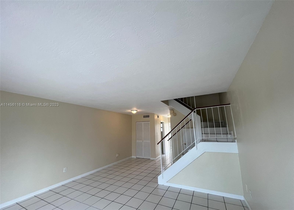 8600 Sw 67th Ave - Photo 6