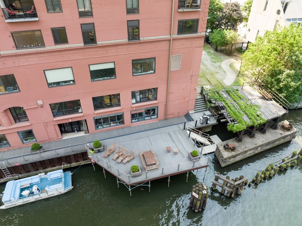 345 N Canal Street - Photo 22